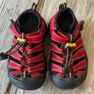 Toddler Keens size 7t